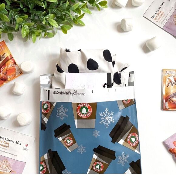 Polyβ
mailersβ - Picture 10 of 16